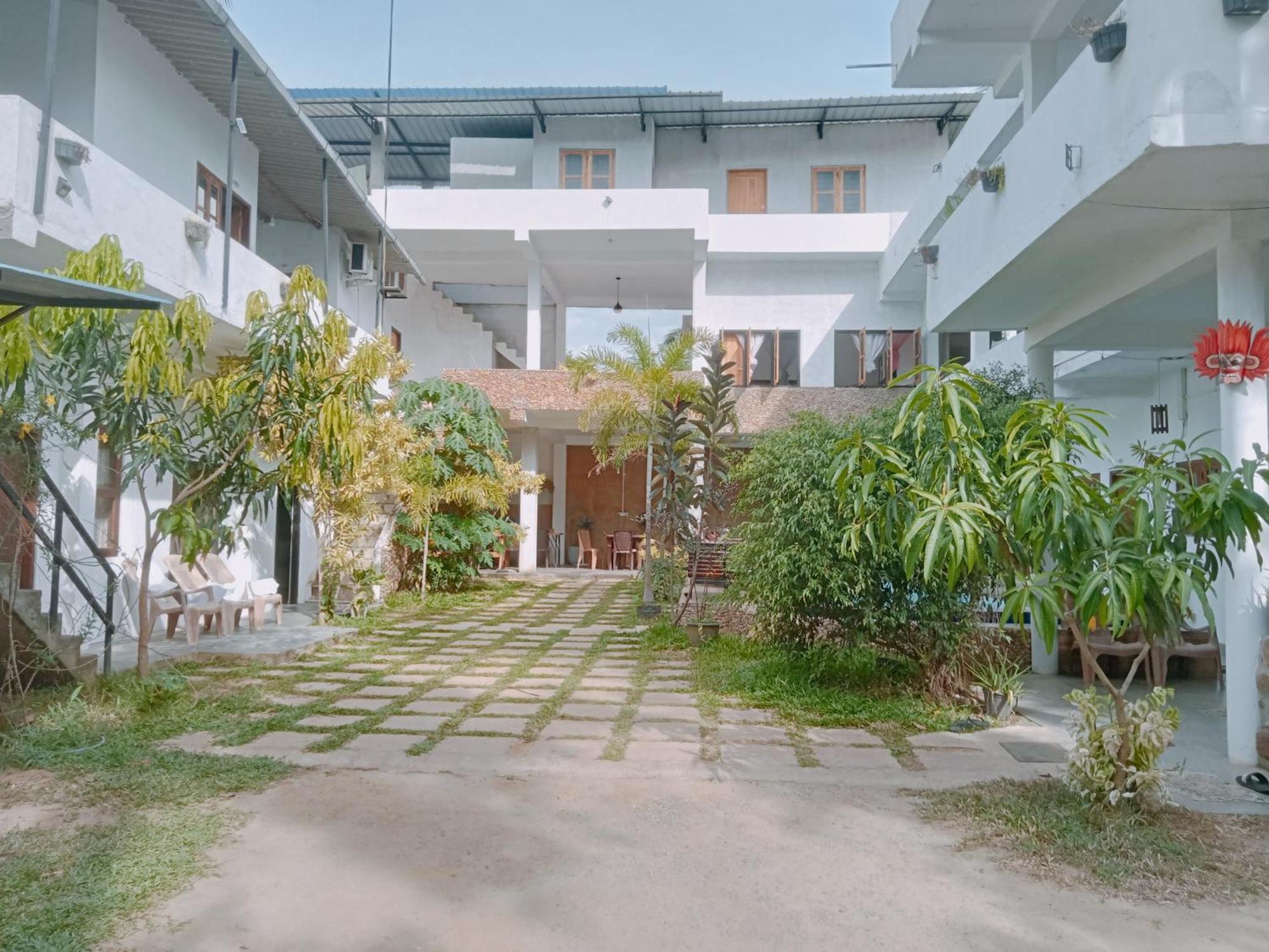 Wild Eagle Safari Resort Udawalawe Exterior photo